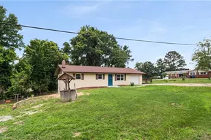 1533 Pecan Dr, High Point, NC 27263 - Photo 4