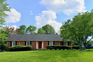 5703 Fleming Terrace Rd, Greensboro, NC 27410 - Photo 2