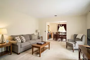 5703 Fleming Terrace Rd, Greensboro, NC 27410 - Photo 8