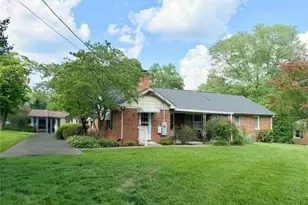 5703 Fleming Terrace Rd, Greensboro, NC 27410 - Photo 4