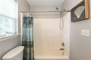 101 Valentine Ct, Greensboro, NC 27405 - Photo 20