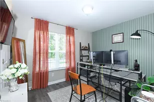 101 Valentine Ct, Greensboro, NC 27405 - Photo 18