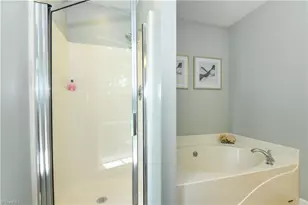 101 Valentine Ct, Greensboro, NC 27405 - Photo 16