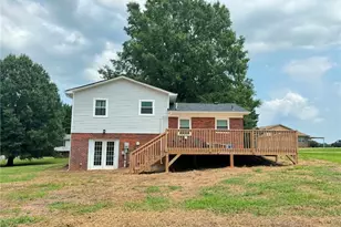 115 Robert Dr, State Road, NC 28676 - Photo 6