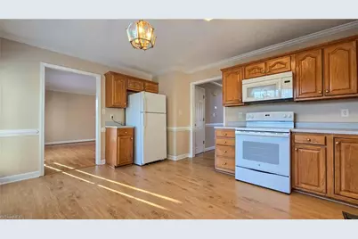 145 Meghan Elizabeth Lane, Winston-Salem, NC 27127 - Photo 4