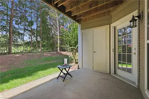 2221 Delaney Dr, Burlington, NC 27215 - Photo 8