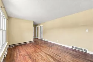 214 Sunnybrook St, High Point, NC 27260 - Photo 12