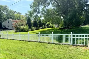 1070 W River Run, Asheboro, NC 27205 - Photo 4
