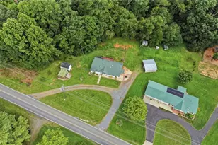 3028 Quaker Church Rd, Pinnacle, NC 27043 - Photo 6