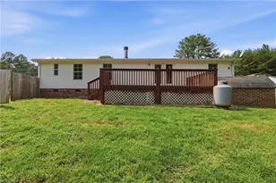 3028 Quaker Church Rd, Pinnacle, NC 27043 - Photo 10