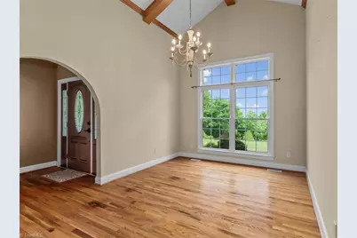 1148 Town N Country Drive, Wilkesboro, NC 28697 - Photo 10