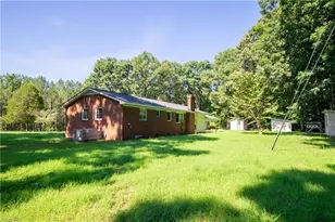 942 Clyde Underwood Rd, Siler City, NC 27344 - Photo 4