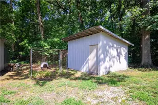 942 Clyde Underwood Rd, Siler City, NC 27344 - Photo 28