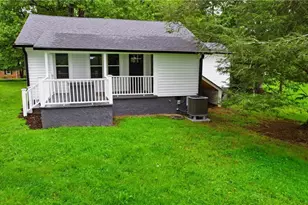 1074 Mulberry Mill Rd, North Wilkesboro, NC 28659 - Photo 4