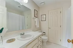 41 Fountain Manor Dr, Greensboro, NC 27405 - Photo 24