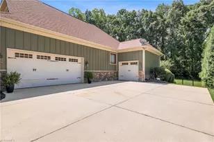 180 Topside Ct, Stokesdale, NC 27357 - Photo 4