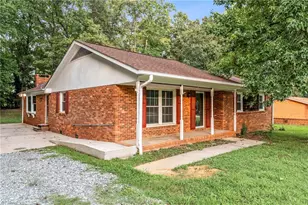 3931 Manila Rd, Greensboro, NC 27406 - Photo 2
