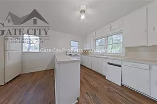 401 Chestnut Dr, High Point, NC 27262 - Photo 2