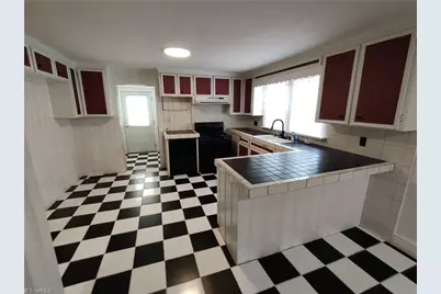1125 Jonestown Road, Winston-Salem, NC 27103 - Photo 10