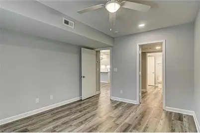 1518 Benjamin Parkway #D, Greensboro, NC 27408 - Photo 18