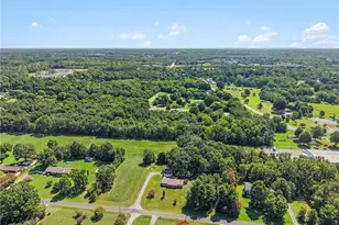 801 Woodard Dr, Whitsett, NC 27377 - Photo 30