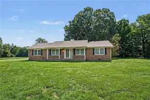 801 Woodard Dr, Whitsett, NC 27377 - Photo 32