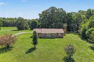 801 Woodard Dr, Whitsett, NC 27377 - Photo 2