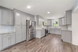 114 Cedardale Ln, King, NC 27021 - Photo 12