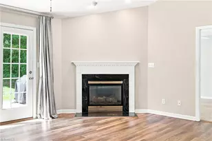 3027 Maple Ave, Burlington, NC 27215 - Photo 6