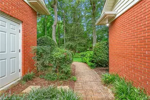 3036 N Fairway Dr, Burlington, NC 27215 - Photo 38