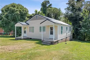 114 Charles Ave, High Point, NC 27260 - Photo 2