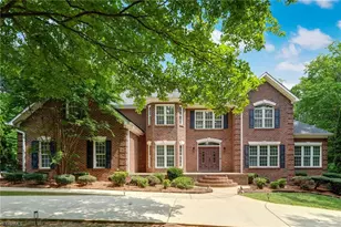 3608 Summit Lakes Dr, Browns Summit, NC 27214 - Photo 2