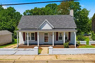 1115 Trogdon St, North Wilkesboro, NC 28659 - Photo 2