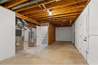 2205 Hathaway Drive, Greensboro, NC 27408 - Photo 28