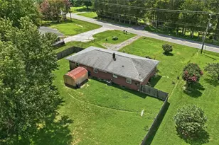 4358 Gumtree Rd, Winston-Salem, NC 27107 - Photo 12