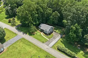 1035 Trinity Place Rd, Tobaccoville, NC 27050 - Photo 4