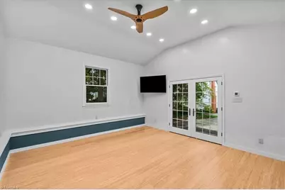 300 Warren Street, Greensboro, NC 27403 - Photo 32