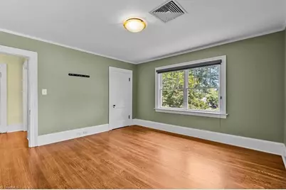 300 Warren Street, Greensboro, NC 27403 - Photo 22