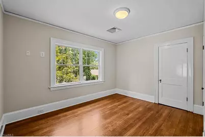 300 Warren Street, Greensboro, NC 27403 - Photo 22