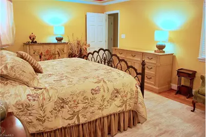2062 Nottingham Lane, Burlington, NC 27215 - Photo 24