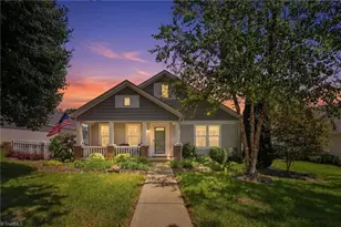 124 Parkview Ln, Advance, NC 27006 - Photo 2