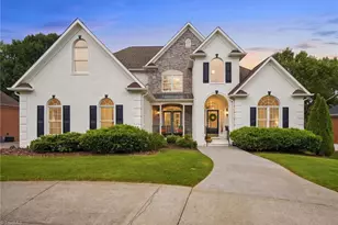 1021 Glen Day Dr, Clemmons, NC 27012 - Photo 4
