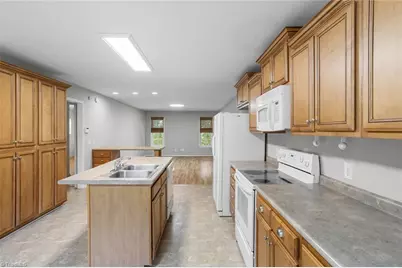 2911 Woodhaven Drive, Asheboro, NC 27205 - Photo 22