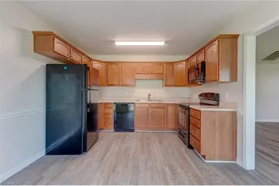 5811 Sycamore Glen Road, Greensboro, NC 27405 - Photo 10