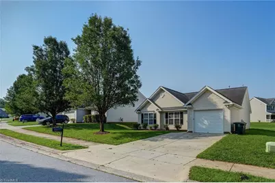 5811 Sycamore Glen Road, Greensboro, NC 27405 - Photo 2