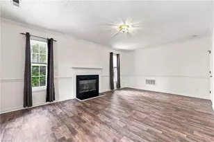 4902 Heritage Woods Ct, Greensboro, NC 27407 - Photo 6