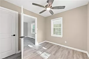 431 Dudley St, Burlington, NC 27217 - Photo 4