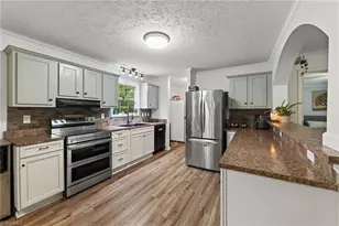 2520 Poplar Hl Ct, Snow Camp, NC 27349 - Photo 6