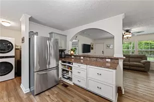 2520 Poplar Hl Ct, Snow Camp, NC 27349 - Photo 8