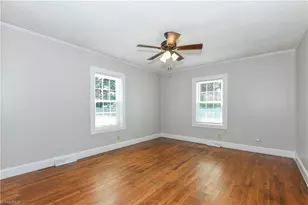 804 Graylyn Dr, High Point, NC 27263 - Photo 16